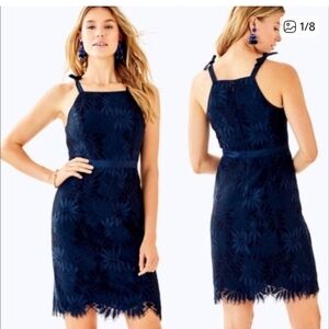 Lilly Pultizer Kaleigh Scalloped Navy Blue Lace Dress Size 4.